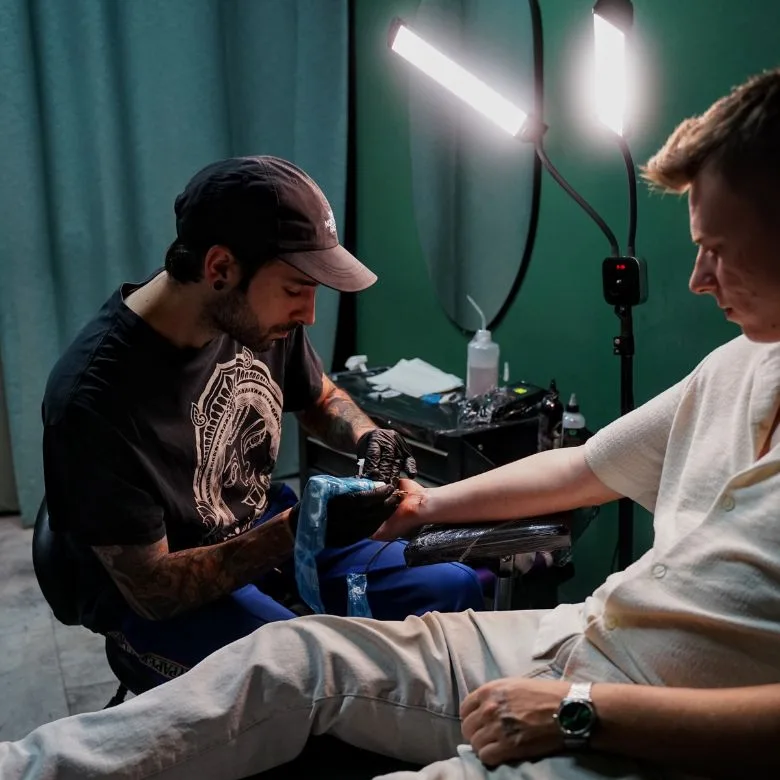 tattoo laten zetten in de zomer